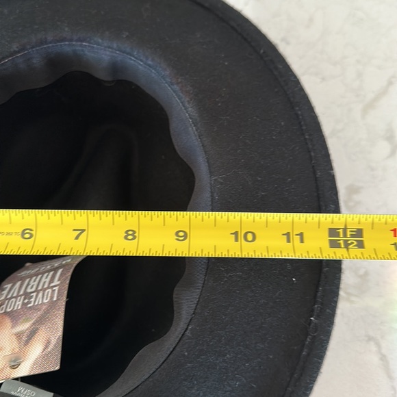 Max Love Wool Hat NWT - Picture 11 of 12